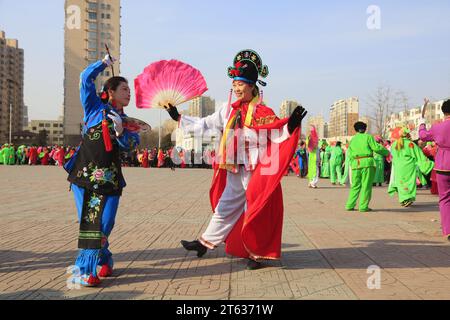 Comté de Luannan - 8 février 2017 : représentation folklorique chinoise de Yangko, comté de Luannan, province du Hebei, Chine Banque D'Images