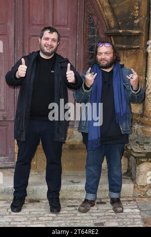 Sarlat, France. 08 novembre 2023. Karim Leklou et Stephan Castang assistent au photocall 'Vincent doit mourir' lors du 32e Festival du film de Sarlat - jour 2 le 08 novembre 2023 à Sarlat, France. Photo de Nasser Berzane/ABACAPRESS.COM crédit : Abaca Press/Alamy Live News Banque D'Images