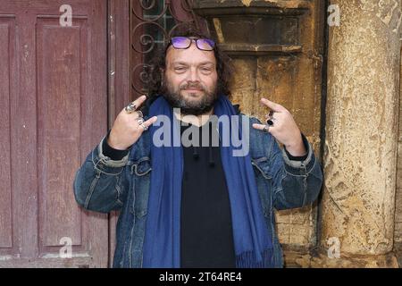 Sarlat, France. 08 novembre 2023. Stephan Castang assiste au photocall 'Vincent doit mourir' lors du 32e Festival du film de Sarlat - jour 2 le 08 novembre 2023 à Sarlat, France. Photo de Nasser Berzane/ABACAPRESS.COM crédit : Abaca Press/Alamy Live News Banque D'Images