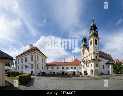 Église de pèlerinage Mariahilf, baroque du 17e siècle, vue panoramique, ville de Passau à trois rivières, ville universitaire indépendante, quartier administratif Banque D'Images