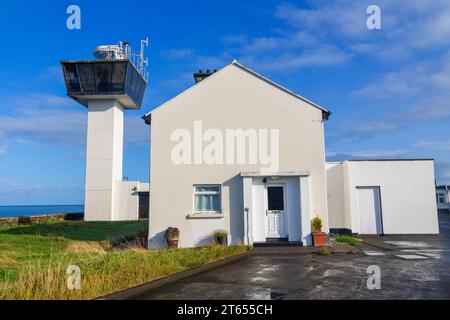 Phare de Ferris point, Island Magee, comté d'Antrim, Irlande du Nord, Royaume-Uni Banque D'Images