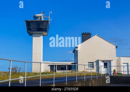 Phare de Ferris point, Island Magee, comté d'Antrim, Irlande du Nord, Royaume-Uni Banque D'Images