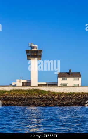 Phare de Ferris point, Island Magee, comté d'Antrim, Irlande du Nord, Royaume-Uni Banque D'Images
