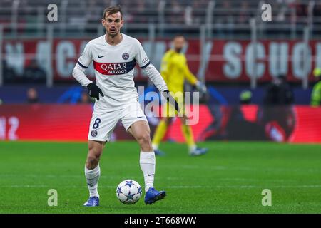 Milan, Italie. 07 novembre 2023. Fabian Ruiz du Paris Saint-Germain FC vu en action lors de la phase de groupes de l'UEFA Champions League 2023/24 - match de football du Groupe F entre l'AC Milan et le Paris Saint-Germain FC au stade San Siro, Milan, Italie, le 07 novembre 2023 crédit : Agence photo indépendante/Alamy Live News Banque D'Images