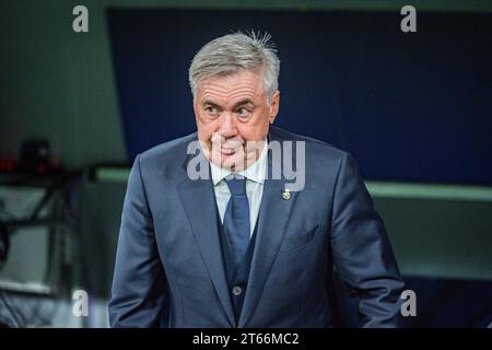 Madrid, Espagne. 08 novembre 2023. Carlo Ancelotti (Real Madrid) avant le match de football de l'UEFA Champions League entre le Real Madrid et Braga disputé au stade Bernabeu le 08 novembre 2023 à Madrid, Espagne crédit : Agence photo indépendante/Alamy Live News Banque D'Images