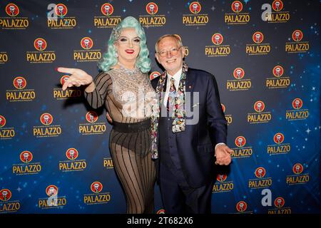 Sheila Wolf, Hans-Peter Wodarz BEI der Weltpremiere Ghosts und Ducks im Palazzozelt Berlin. *** Sheila Wolf, Hans Peter Wodarz à la première mondiale fantômes et Canards dans la tente Palazzo Berlin crédit : Imago/Alamy Live News Banque D'Images