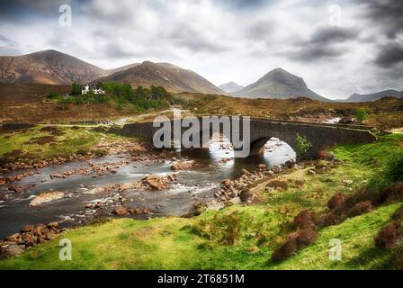 Écosse - ancien pont de Sligachan sur l'île de Skye Banque D'Images