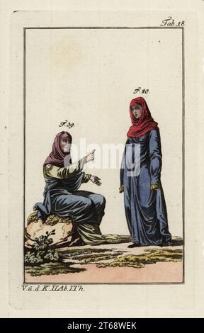 Femme anglo-saxonne en vêtements d'été avec voile et manteau dans différentes couleurs 39, et femme anglo-saxonne en vêtements de voyage ou vêtements d'hiver avec des manches très longues 40. Gravure en coperplate de couleur main de la photo historique de Robert von Spalart des costumes du peuple principal de l'Antiquité et du Moyen-âge, Vienne, 1796. Banque D'Images