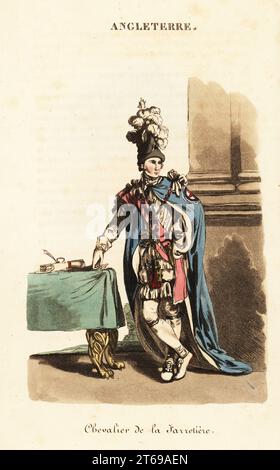 Chevalier de l'ordre de la jarretière, années 1800 Dans les robes de cérémonie avec surmanteau de velours cramoisi, manteau et capuche de velours violet, écusson de la croix de Saint-Georges sur le manteau. Col en or avec figure de St George et le dragon, jarretière brodée et bonnet en velours noir avec plumes. Chevalier de la Jarretiere. Gravure sur cuivre coloriée à la main d'après une illustration de William Alexander de J-B. Eyries l'Angleterre ou costumes, Moeurs et usages des Anglais, England : costumes, Manners and Mores of the English, Librairie de Gide fils, Paris, 1821. Jean-Baptiste Eyries (1767-1846) était un géo français Banque D'Images