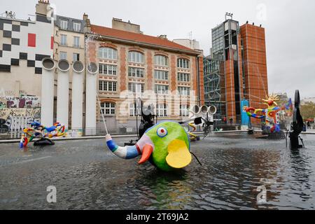 LA MYTHIQUE FONTAINE STRAVINSKY FRAÎCHEMENT RESTAURÉE À PARIS Banque D'Images