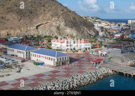 Magasin de proximité Admirals Duty Free World près du quai des bateaux de croisière au port de Phillipsburg, St. Maarten dans les Caraïbes Banque D'Images