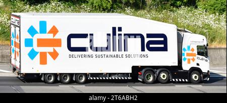 Culina Bold promotion de sa propre offre de solutions durables logistique de transport vue latérale de l'entreprise rationalisée camion camion semi-remorque véhicule Royaume-Uni Banque D'Images