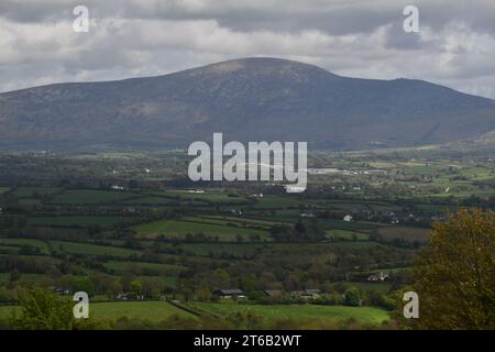 Vue sur la vallée et la chaîne de montagnes Blackstairs Banque D'Images