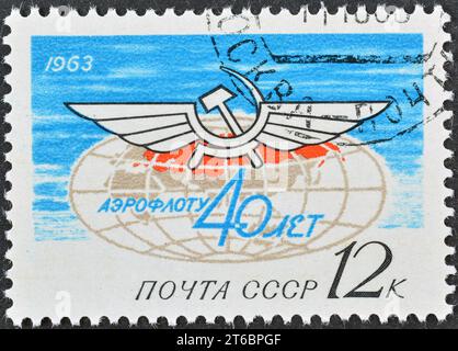 Timbre-poste annulé imprimé par l'Union soviétique, qui montre l'emblème 'Aeroflot', 40e anniversaire de la compagnie aérienne soviétique Aeroflot, vers 1963. Banque D'Images