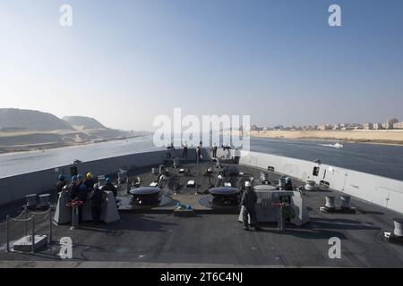 USS Arlington (LPD 24) 151109 Banque D'Images