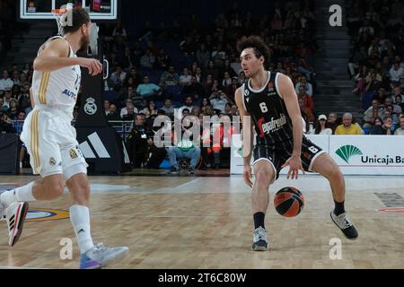 Pajola Alessandro de Bologne lors du match de Turkish Airlines Euroleague entre le Real Madrid et Virtus Segafredo Bologne au WiZink Center le novembre Banque D'Images