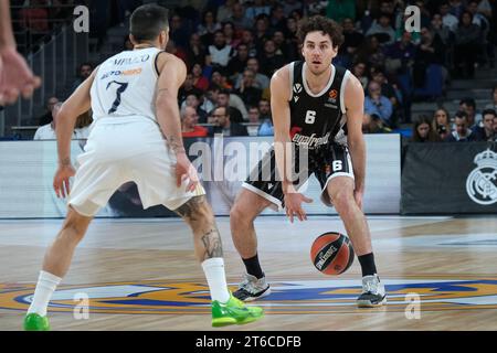 Madrid, Espagne. 09 novembre 2023. Pajola Alessandro de Bologne lors du match de Turkish Airlines Euroleague entre le Real Madrid et Virtus Segafredo Bologne au WiZink Center le 09 novembre 2023 à Madrid, Espagne. (Photo Oscar Gonzalez/Sipa USA) (photo Oscar Gonzalez/Sipa USA) crédit : SIPA USA/Alamy Live News Banque D'Images