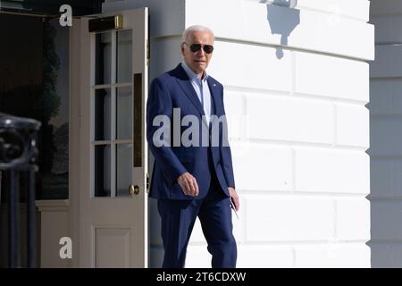 Le président des États-Unis Joe Biden quitte la pelouse sud de la Maison Blanche en route pour l'Illinois, à Washington, DC, États-Unis. 09 novembre 2023. Biden prononcera des remarques sur les politiques économiques connues sous le nom de Bidenomics et rencontrera les travailleurs de United Auto Workers UAW en Illinois. Copyright : xCNPx/xMediaPunchx crédit : Imago/Alamy Live News Banque D'Images