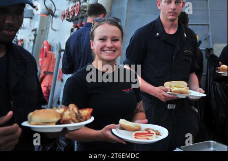 USS McFaul (DDG 74) 150524 Banque D'Images