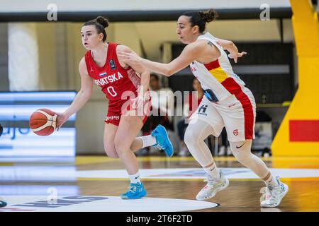 Split, Croatie. 09 novembre 2023. Mihaela Lazic, de Croatie, affrontant l'EuroBasket 2025 Qulifiers féminin de la FIBA Un match de ronde 1 entre la Croatie et l'Espagne au Gripe Sports Hall le 09 novembre 2023. À Split, Croatie. Photo : Zvonimir Barisin/PIXSELL crédit : Pixsell/Alamy Live News Banque D'Images