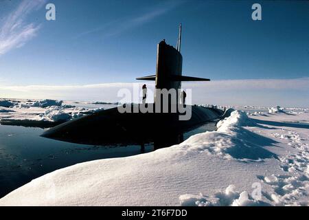 USS Queenfish (SSN-651) au Pôle Nord Banque D'Images