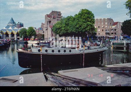 Vieux port, port pour les navires historiques et Warf, pour les réparations et l'entretien et une destination de voyage pour les touristes et les voyageurs. Rotterdam, pays-Bas. Banque D'Images