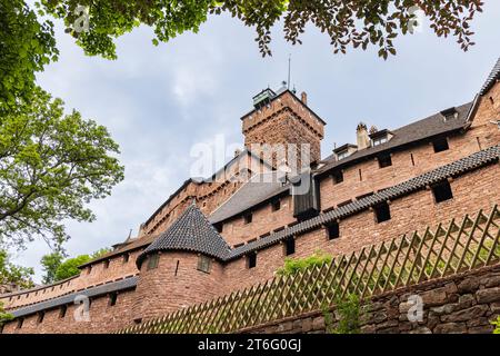 Château Haut-Koenigsbourg Château célèbre près d'Orschwiller en Alsace en France Banque D'Images