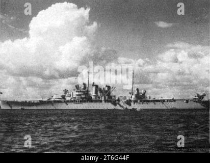 USS Wichita (CA-45) dans la baie de Guantanamo en janvier 1940 Banque D'Images