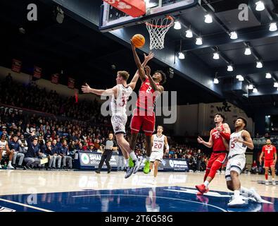 09 2023 novembre Moraga, CA États-Unis le garde du Nouveau-Mexique Donovan Dent (2) se dirige vers le cerceau pendant le match de basket-ball masculin de la NCAA entre les Lobos du Nouveau-Mexique et les Gaels de Saint Mary. Saint Mary's a battu le Nouveau-Mexique 72-58 à University Credit Union Pavilion Moraga Calif. Thurman James/CSM Banque D'Images