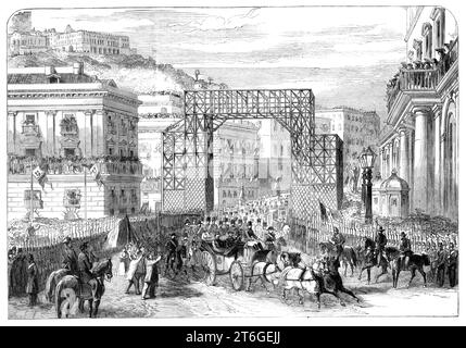 L'entrée de Victor Emmanuel à Naples : scène sur la Piazza del Palazzo Reale, regardant la Tolède, 1860. '...le mercredi 7 novembre...le roi Victor Emmanuel et Garibaldi sont entrés ensemble à Naples...les rues...étaient festonnées de fleurs, et des feuilles persistantes suspendues de fenêtre en fenêtre..."Viva Victor Emmanuel!" "Vive Garibaldi !" "Viva Italia UNITA!" Tels étaient les cris qui s'élevaient, non pas d'un seul, mais d'un corps uni de plusieurs milliers de personnes, qui agitaient leurs chapeaux, leurs mouchoirs et leurs drapeaux... J'avais une vue admirable du Roi et du Libérateur face à face... la différence Banque D'Images