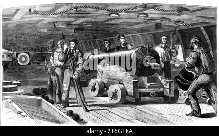 Entraînement des armes à feu à bord du H.M.S. "Brilliant", 1860. Marins britanniques dans la Réserve navale : scène montrant '...l'équipage d'un canon à l'entraînement de cible de levier - dans l'acte de poser le canon pour le "taureau-eye" sur la cible en préparation de sa mise en mouvement. Chaque volontaire doit tirer un certain nombre de coups sur la cible pendant sa période d'exercice, et il subit la même instruction que s'il était à l'entraînement réel à une cible à flot. Extrait de "Illustrated London News", 1860. Banque D'Images