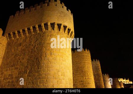 Remparts de la ville fortifiée d'Avila, Espagne Banque D'Images