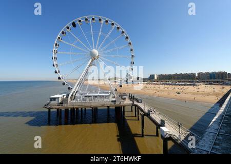 Vue de la jetée à la grande roue Skyview de Pier à Scheveningen, quartier de la Haye, Mer du Nord, Hollande du Sud, Zuid-Holland, Benelux, pays du Benelux, pays-Bas, pays-Bas Banque D'Images