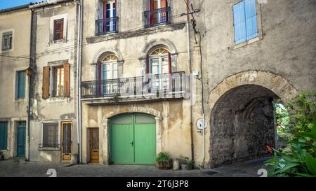 Porte Saint Michel à Bize Minervois. Banque D'Images