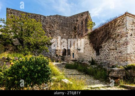 Citadelle avec la meilleure vue sur la ville en ruine de Stari Bar, originaire du 11e siècle, est l'une des plus culturellement et historiquement Banque D'Images