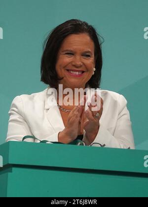 Mary Lou McDonald, leader du Sinn Fein, au Sinn Fein ARD Fheis, sur le campus de l'Université technologique de Shannon à Athlone, dans le comté de Westmeath. Date de la photo : Vendredi 10 novembre 2023. Banque D'Images