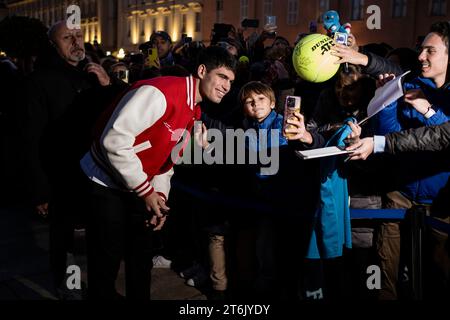 Turin, Italie. 10 novembre 2023. Carlos Alcaraz d'Espagne pose pour une photo pendant le tapis bleu de la finale Nitto ATP 2023. Crédit : Nicolò Campo/Alamy Live News Banque D'Images
