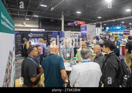 Novi, Michigan - le salon de la batterie et l'exposition sur la technologie des véhicules électriques et hybrides. L'événement annuel apporte des milliers d'informations et de démonstration Banque D'Images