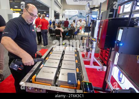 Novi, Michigan - le salon de la batterie et l'exposition sur la technologie des véhicules électriques et hybrides. L'événement annuel apporte des milliers d'informations et de démonstration Banque D'Images