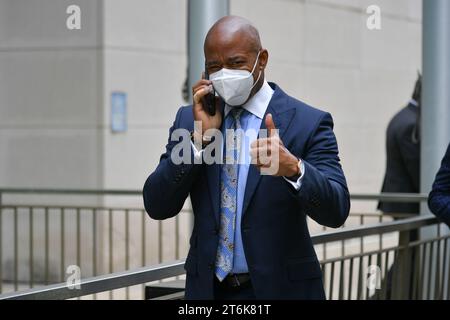 Le maire Eric Adams annonce les perspectives de la saison des ouragans de l'Atlantique de la NOAA au New York City Emergency Management Center le 22 mai 2022 au CIT de New York Banque D'Images