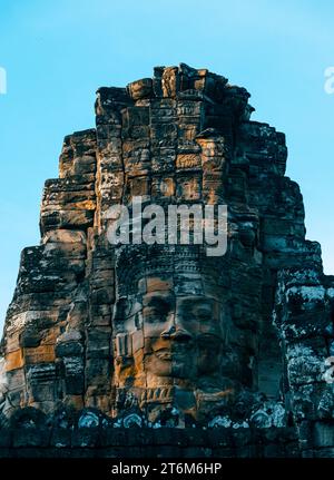 Temple Bayon, Siem Reap, Cambodge dans la lumière de fin de soirée Banque D'Images