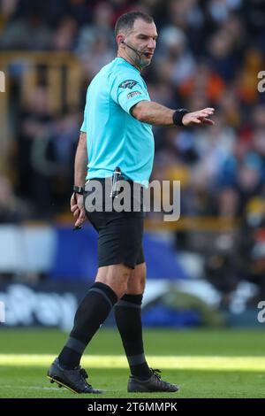 Arbitre Tim Robinson lors du match de Premier League Wolverhampton Wanderers vs Tottenham Hotspur à Molineux, Wolverhampton, Royaume-Uni, le 11 novembre 2023 (photo Gareth Evans/News Images) Banque D'Images