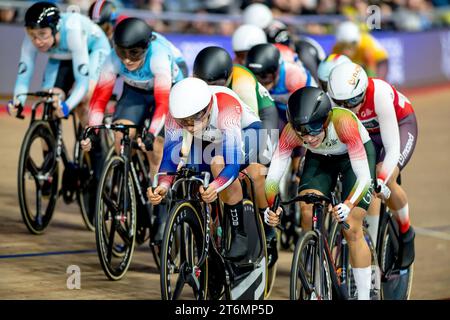 Londres, Royaume-Uni. 10 novembre 2023. Course élimination féminine lors de la Ligue des Champions de piste UCI 2023 au Lee Valley Velopark, Londres, Angleterre, le 10 novembre 2023. Photo de Phil Hutchinson. Usage éditorial uniquement, licence requise pour un usage commercial. Aucune utilisation dans les Paris, les jeux ou les publications d'un seul club/ligue/joueur. Banque D'Images