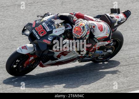 Sepang, Malaisie. 11 novembre 2023. Le pilote japonais Takaaki Nakagami de la LCR Honda en action lors de la séance de qualification MotoGP du Grand Prix Petronas de Malaisie sur le circuit international de Sepang à Sepang. Crédit : SOPA Images Limited/Alamy Live News Banque D'Images