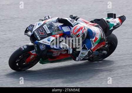 Sepang, Malaisie. 11 novembre 2023. Le pilote espagnol Iker Lecuona de LCR Honda en action lors de la séance de qualification MotoGP du Grand Prix Petronas de Malaisie au Sepang International circuit à Sepang. Crédit : SOPA Images Limited/Alamy Live News Banque D'Images