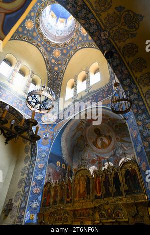 Nice, France - 22 juillet 2022 : Cathédrale orthodoxe Saint-Nicolas de Nice, région Côte d'Azur en France. C'est la plus grande cathédrale orthodoxe orientale i. Banque D'Images