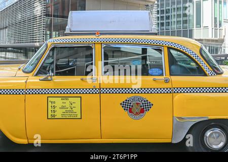 Bienvenue à New York : Canary Wharf avec taxe jaune, Londres Banque D'Images