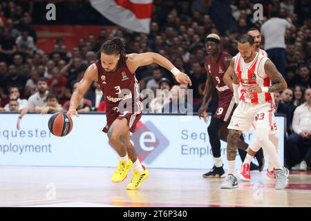 Belgrade, Serbie, 2 novembre 2023. Carsen Edwards du FC Bayern Munich monte au panier lors du match de Turkish Airlines Euroleague 2023/2024 entre Crvena Zvezda Meridianbet Belgrade et le FC Bayern Munich au Aleksandar Nikolic Hall de Belgrade, Serbie. 2 novembre 2023. Crédit : Nikola Krstic/Alamy Banque D'Images
