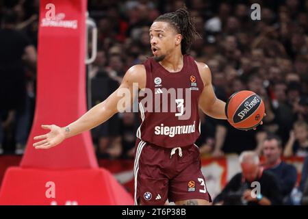 Belgrade, Serbie, 2 novembre 2023. Carsen Edwards du FC Bayern Munich réagit lors du match de Turkish Airlines Euroleague 2023/2024 entre Crvena Zvezda Meridianbet Belgrade et le FC Bayern Munich au Aleksandar Nikolic Hall de Belgrade, Serbie. 2 novembre 2023. Crédit : Nikola Krstic/Alamy Banque D'Images