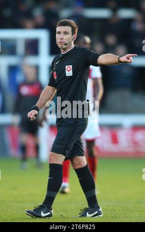 Arbitre Dean Watson lors du match de la Ligue nationale de Vanarama entre Hartlepool United et Ebbsfleet United à Victoria Park, Hartlepool le samedi 11 novembre 2023. (Photo : Michael Driver | MI News) Banque D'Images